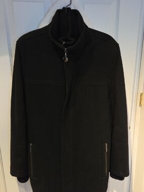 Men's Black Wool Pea Coat - Classic Winter Layer